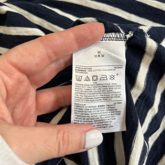 Gap Captain Blue & White Stripe Long Sleeve Graphic Top Size Medium - Picture 3 of 6